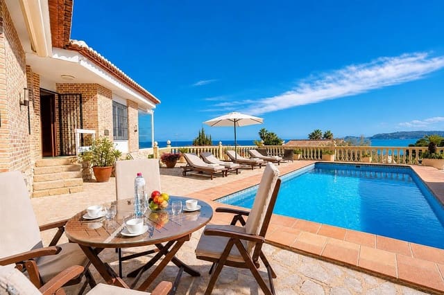 2 sypialnia Willa na kwatery wakacyjne w Puerto, Javea / Xàbia z basenem garażem - 782 € (Ref: 3999002)