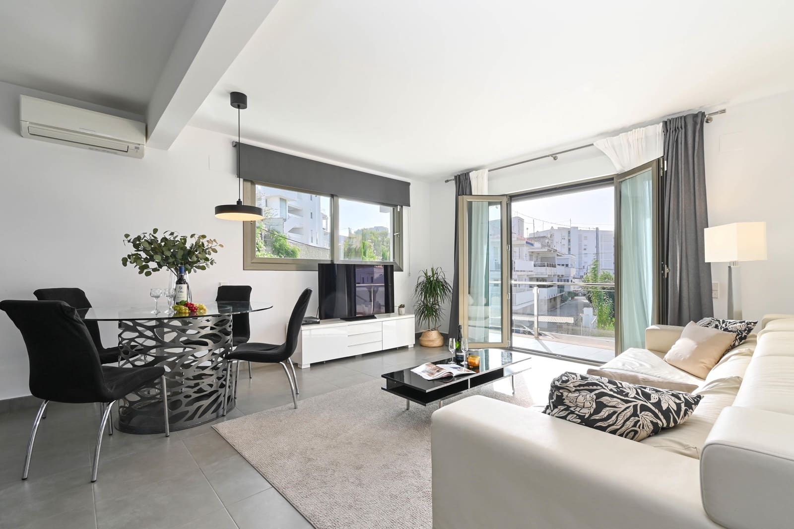 5 Zimmer Ferienvilla in Adsubia mit Pool Garage - 1.958 € (Ref: 4012258)