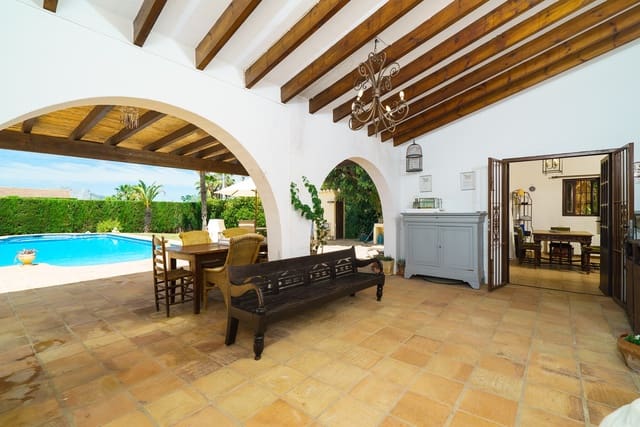 3 quarto Moradia para arrendamento para férias em La Xara, Dénia com piscina Garagem - 585 € (Ref: 4026164)