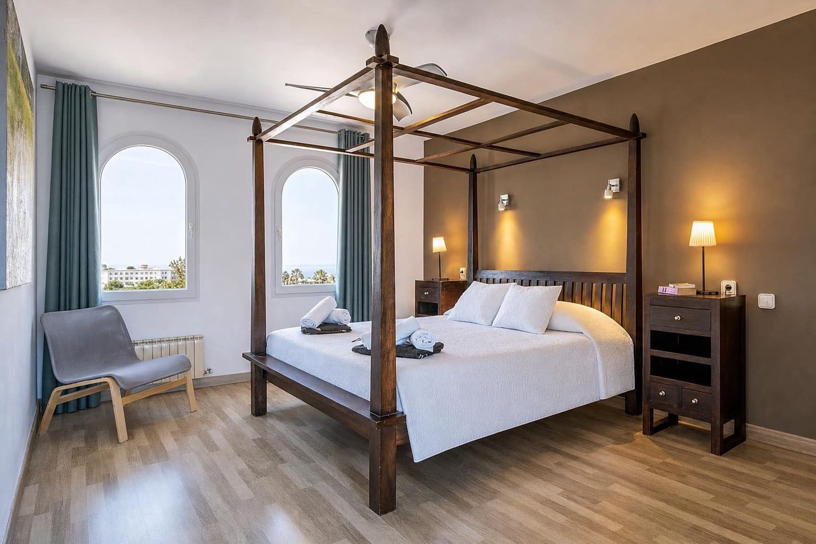 3 quarto Moradia para arrendamento para férias em Adsubia com piscina Garagem - 1 363 € (Ref: 4026170)