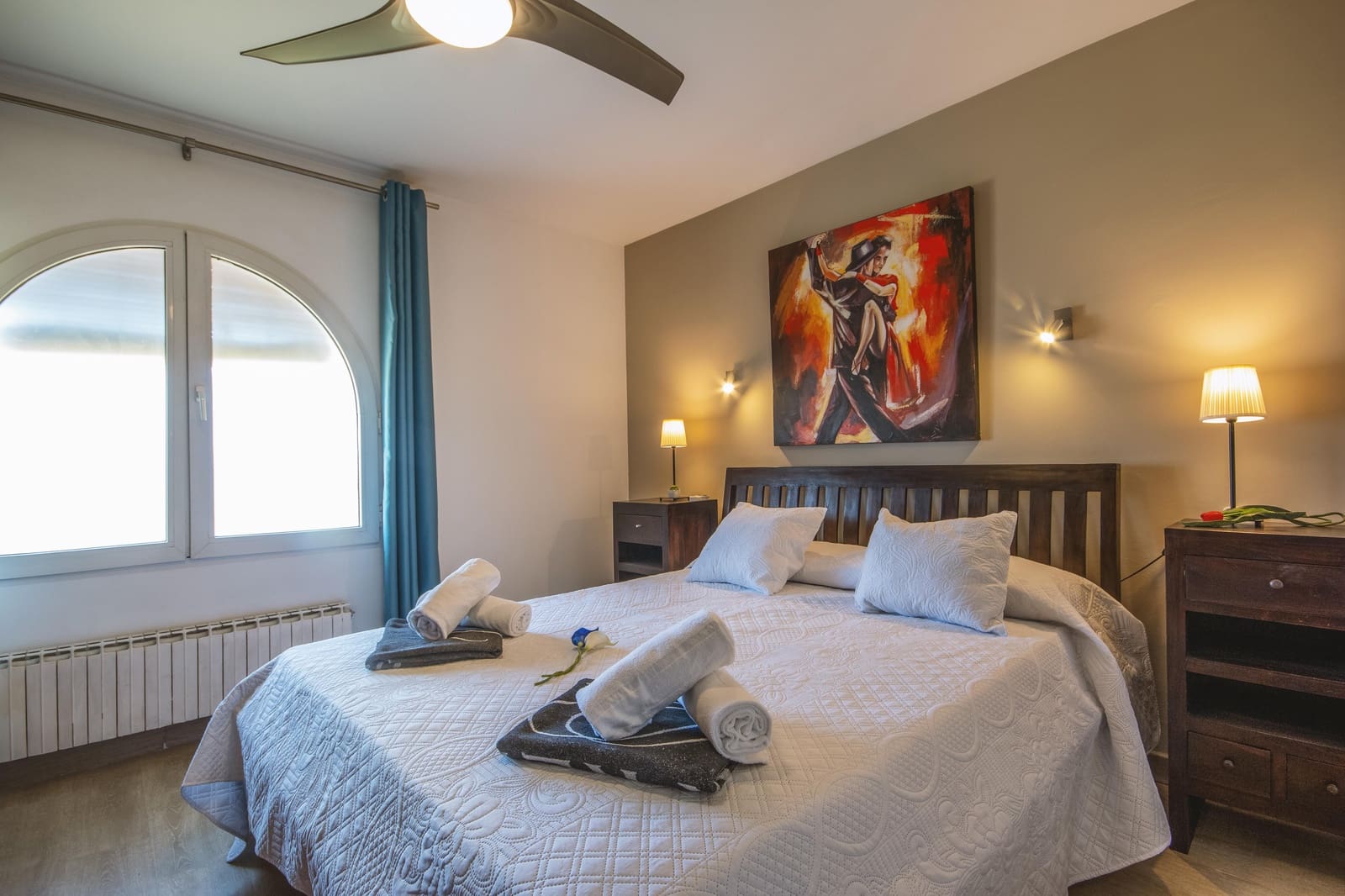 7 slaapkamer Villa voor vakantieverhuur in Adsubia met zwembad garage - € 2.753 (Ref: 4026173)