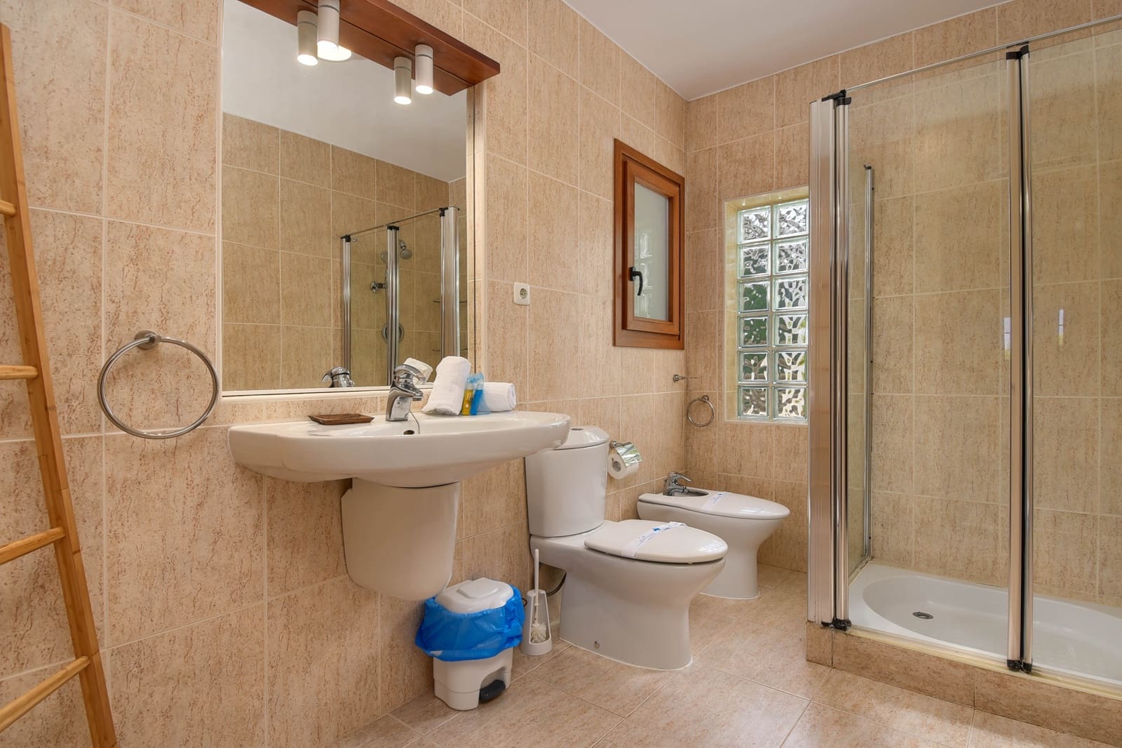 2 Zimmer Ferienvilla in Adsubia mit Pool Garage - 541 € (Ref: 4026185)