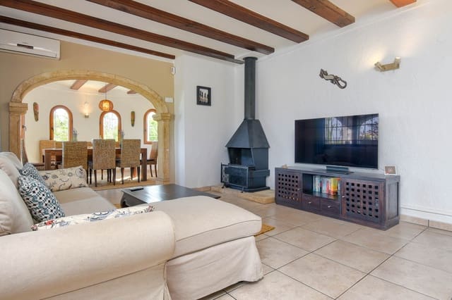 2 soverom Villa til salgs i Adsubia, Javea / Xàbia med svømmebasseng garasje - € 541 (Ref: 4026185)