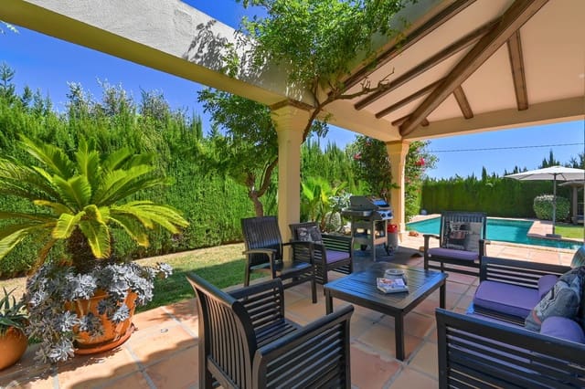 3 slaapkamer Villa voor vakantieverhuur in Dénia met zwembad garage - € 871 (Ref: 4026187)