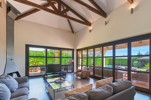 2 slaapkamer Villa voor vakantieverhuur in Dénia met zwembad garage - € 653 (Ref: 4026188)