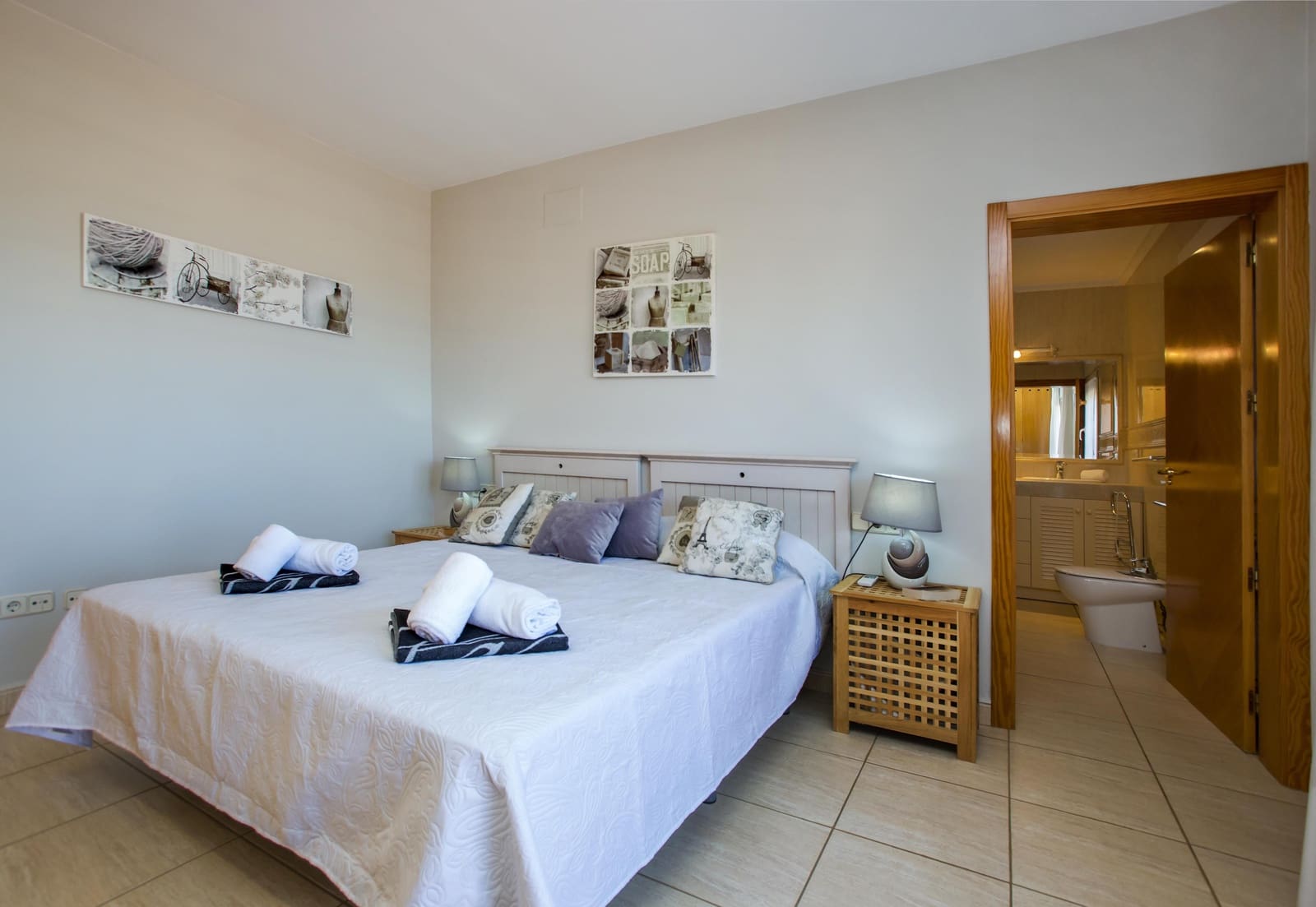   5 soveværelse   ferieVilla i Javea / Xabia   med   swimmingpool  garage  - € 1.067 (Ref: 4244218)