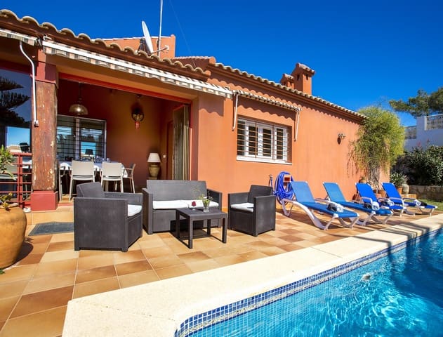 3 slaapkamer Villa voor vakantieverhuur in Cap Martí - El Tossalet - Pinomar, Javea / Xàbia met zwembad garage - € 681 (Ref: 4244220)