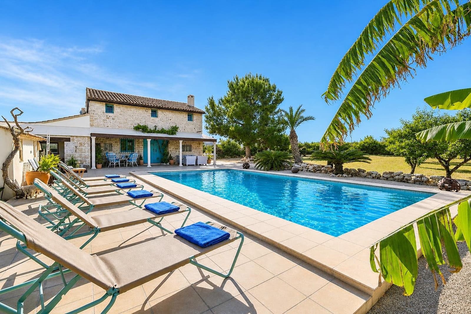 3 bedroom Finca/Country House for holiday rental in Denia with pool garage - € 1,141 (Ref: 4336469)