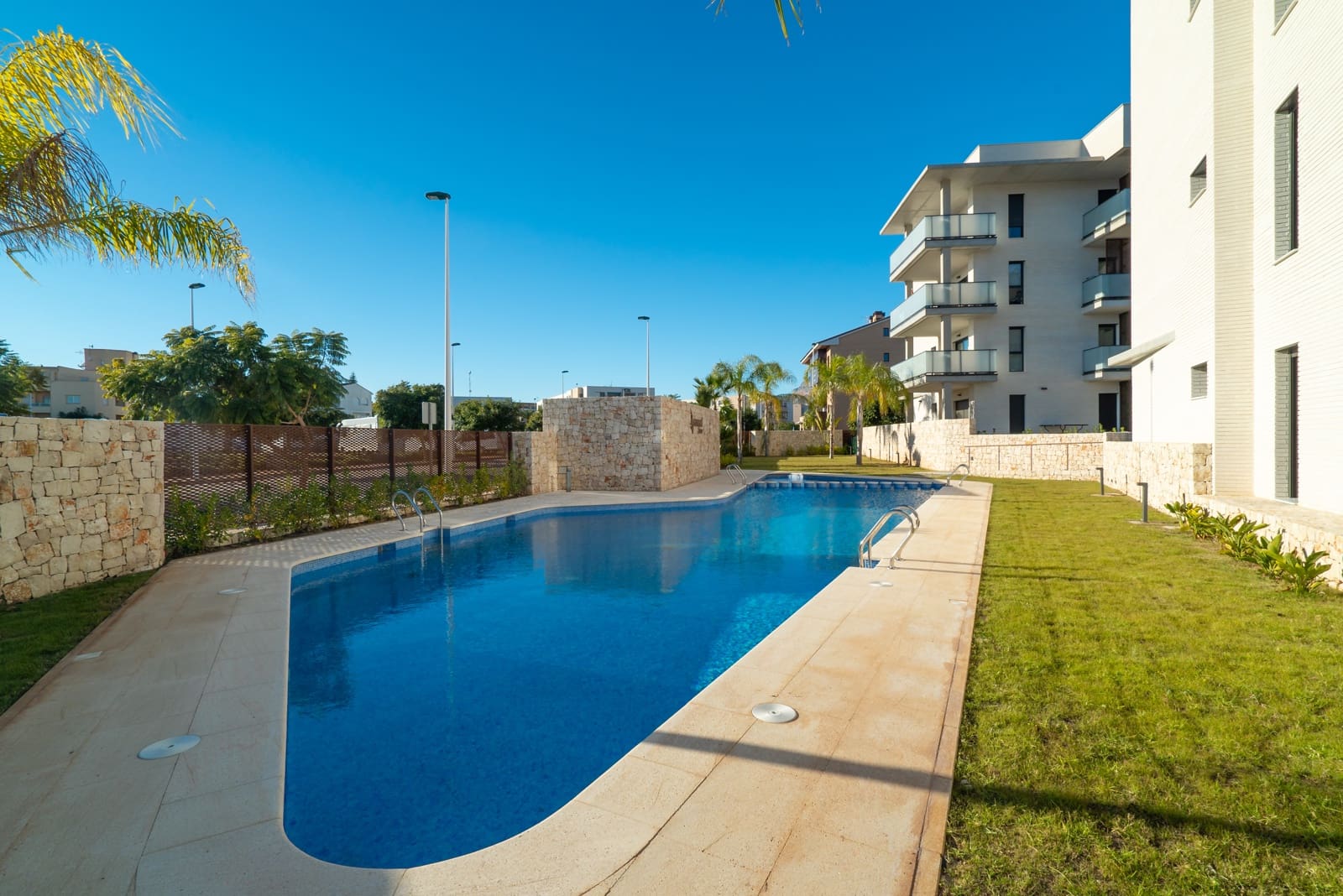 3 sovrum Lägenhet för semesterbostäder i Arenal med pool garage - 614 € (Ref: 4539457)