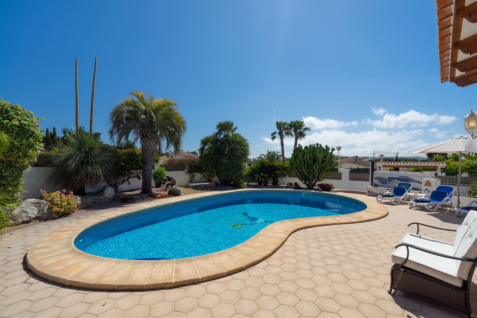 4 slaapkamer Villa voor vakantieverhuur in Javea / Xabia met zwembad garage - € 915 (Ref: 4586270)