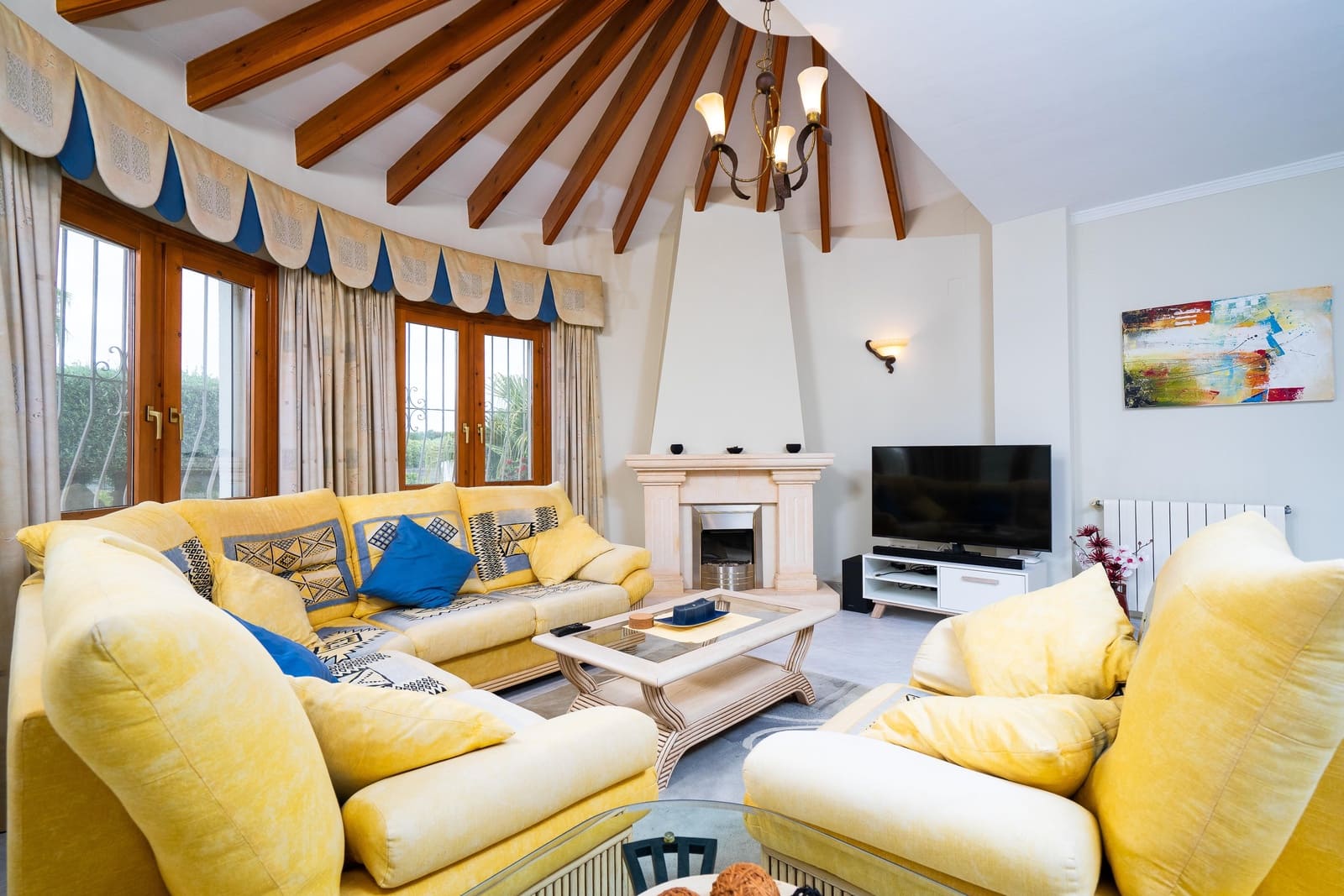 4 slaapkamer Villa voor vakantieverhuur in Javea / Xabia met zwembad garage - € 915 (Ref: 4586270)