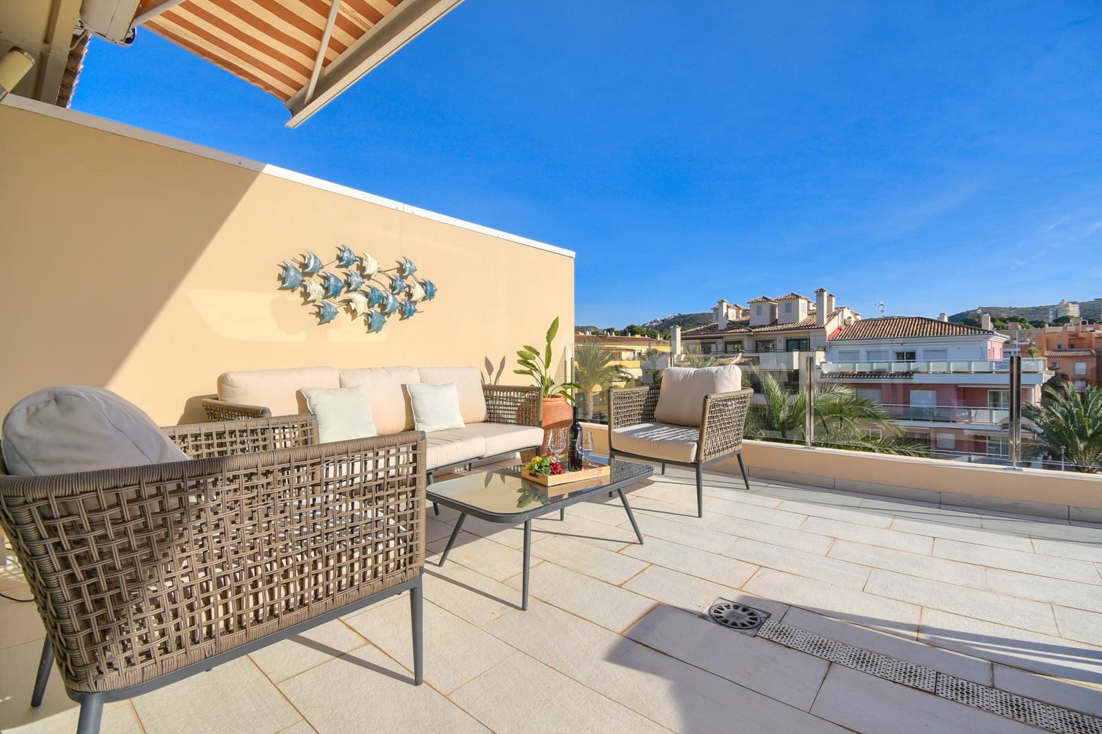 2 slaapkamer Appartement voor vakantieverhuur in Moraira met garage - € 667 (Ref: 4616696)