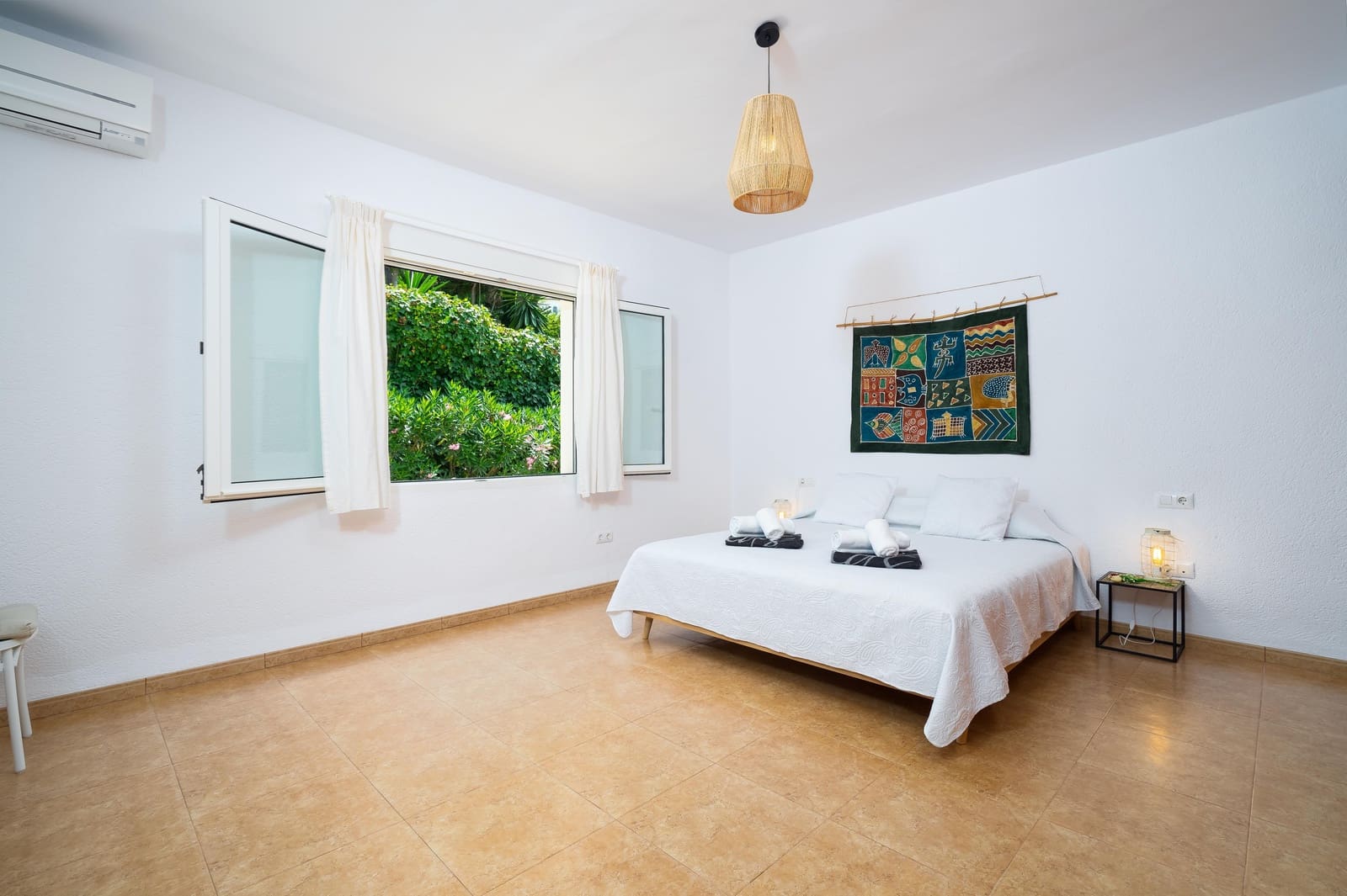 3 slaapkamer Villa voor vakantieverhuur in Javea / Xabia met zwembad garage - € 905 (Ref: 4681219)
