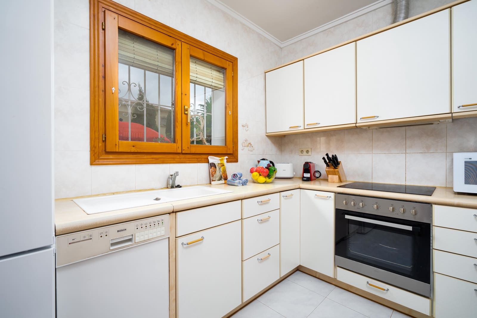 3 makuuhuone Huvila lomavuokrausta paikassa Benitachell / Benitatxell mukana uima-altaan 
autotalli - 582 € (Ref: 4712484)