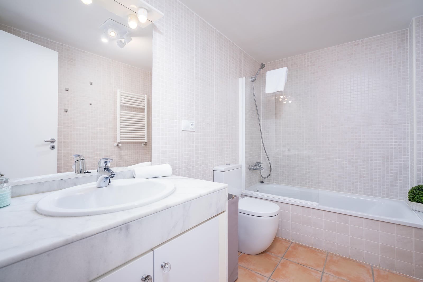 3 Zimmer Ferienapartment in Arenal mit Pool Garage - 661 € (Ref: 4826391)