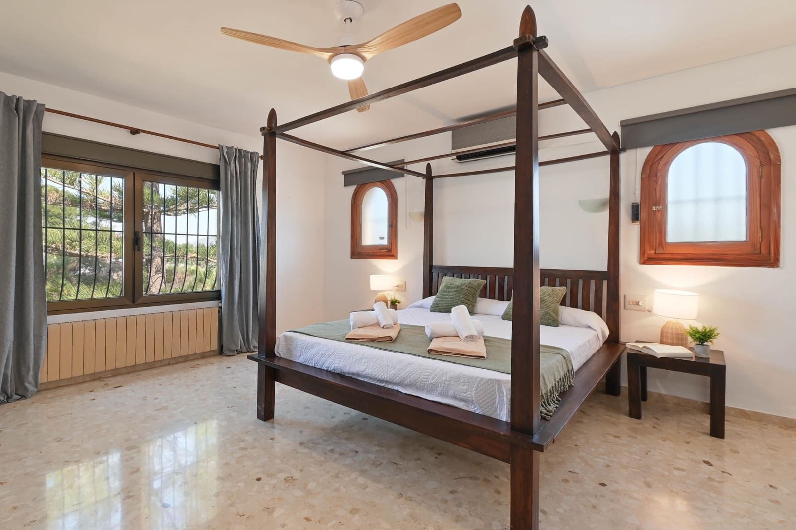 6 bedroom Villa for holiday rental in Adsubia with pool garage - € 1,381 (Ref: 4836018)