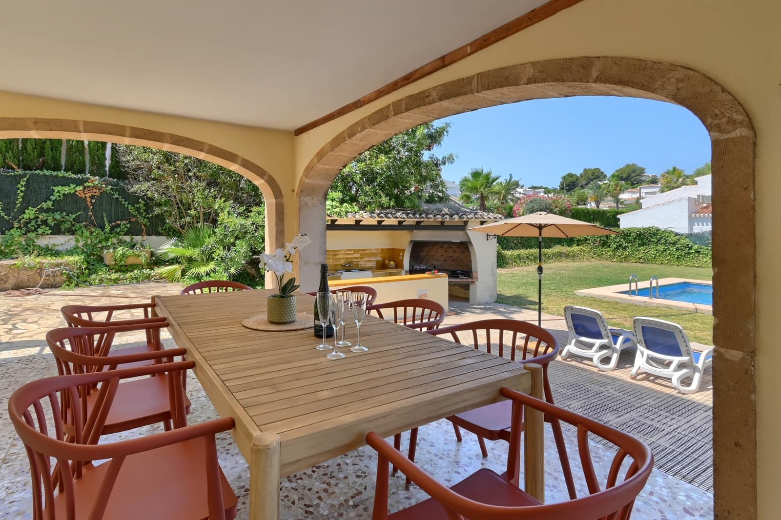 6 bedroom Villa for holiday rental in Adsubia with pool garage - € 1,381 (Ref: 4836018)