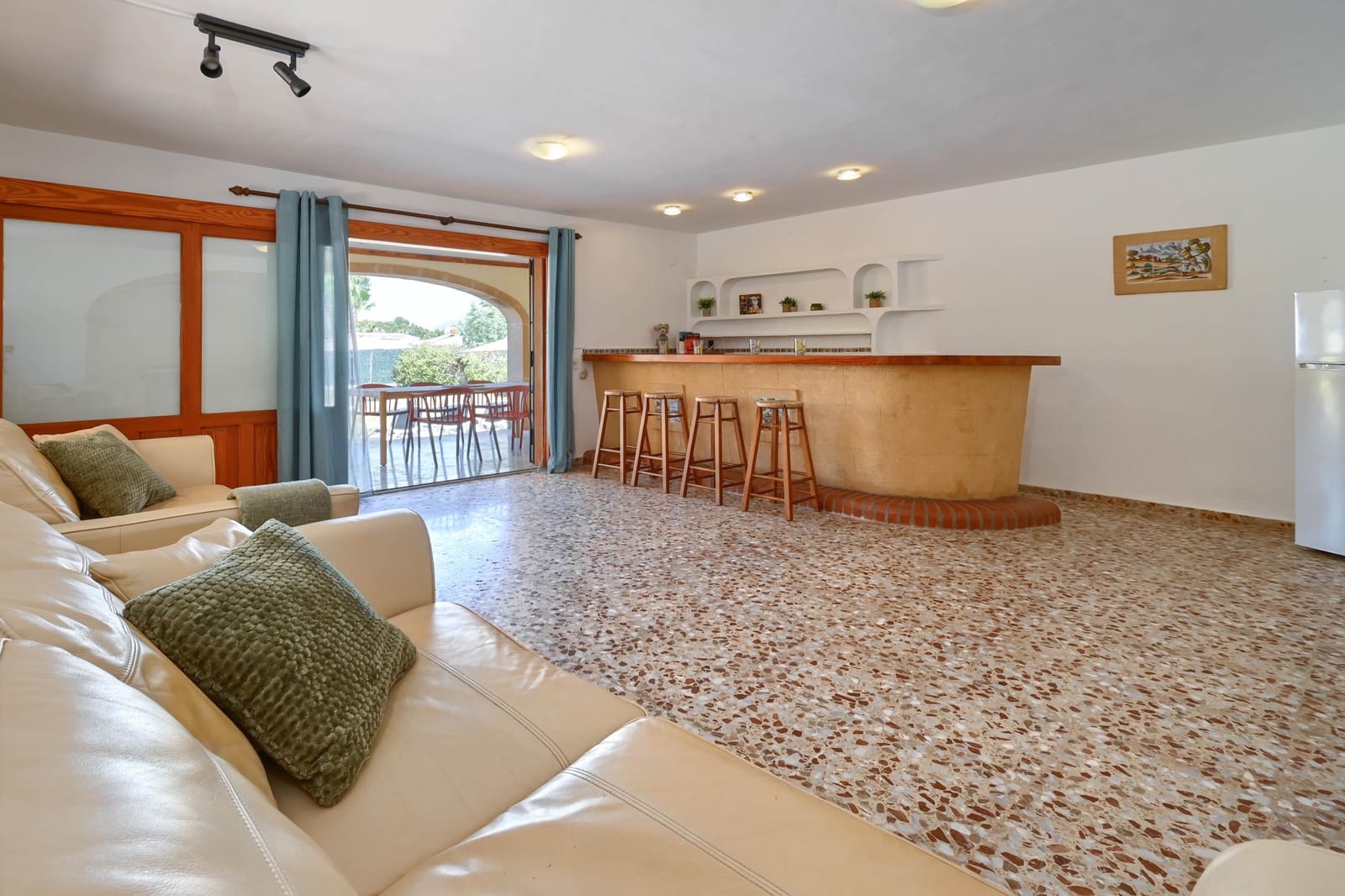6 bedroom Villa for holiday rental in Adsubia with pool garage - € 1,381 (Ref: 4836018)