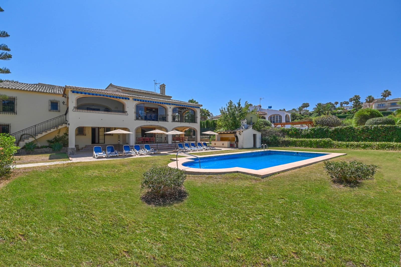 4 Zimmer Ferienfinca/landgut in Adsubia mit Pool Garage - 1.044 € (Ref: 4836021)