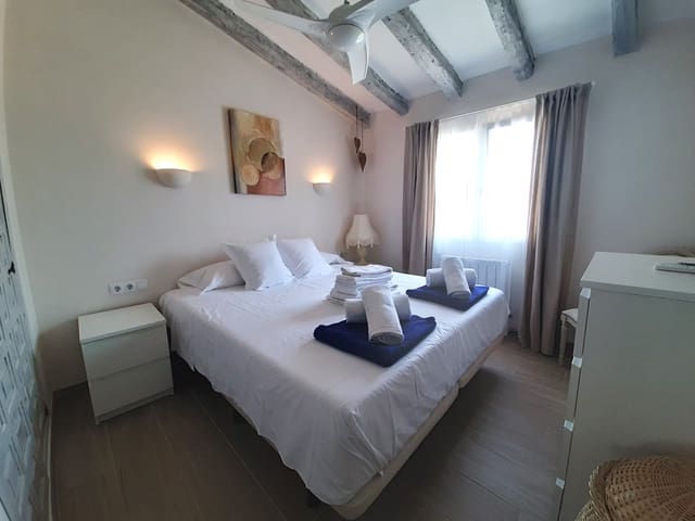 3 slaapkamer Villa voor vakantieverhuur in Les Bassetes - El Marjal, Dénia met zwembad garage - € 1.107 (Ref: 4858749)