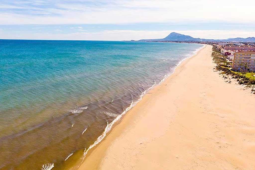 Chalet de 3 habitaciones en Dénia en alquiler vacacional con piscina garaje - 1.221 € (Ref: 4858749)