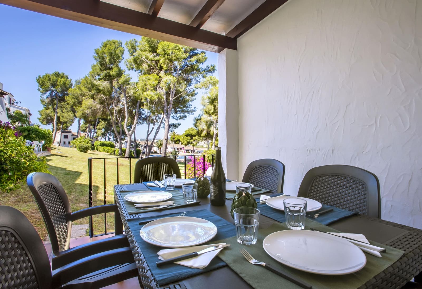   3 soveværelse   ferieFinca/Landehus i Moraira   med   swimmingpool  garage  - € 508 (Ref: 4881633)