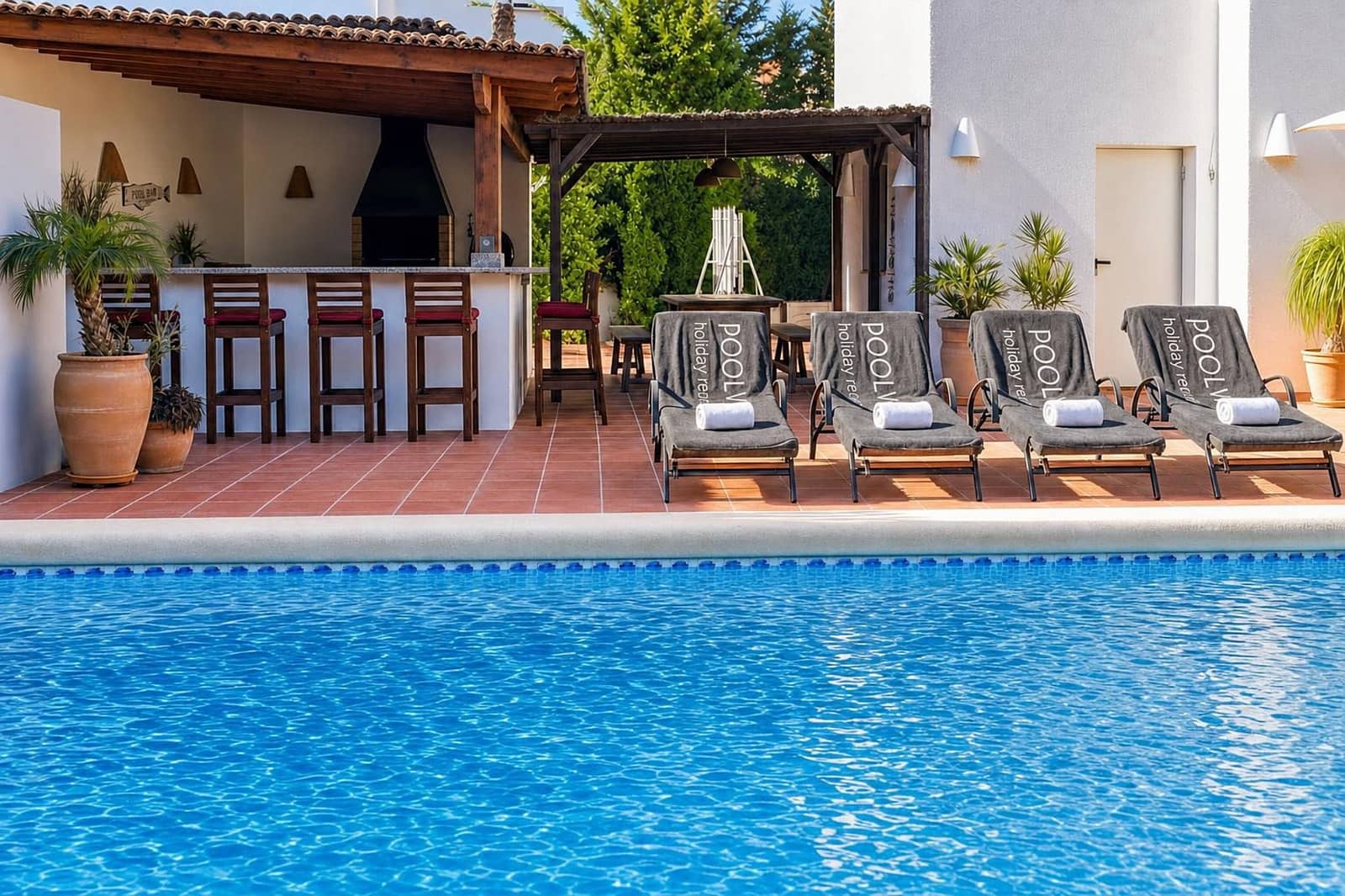 6 bedroom Villa for holiday rental in Moraira with pool garage - € 1,688 (Ref: 4881641)