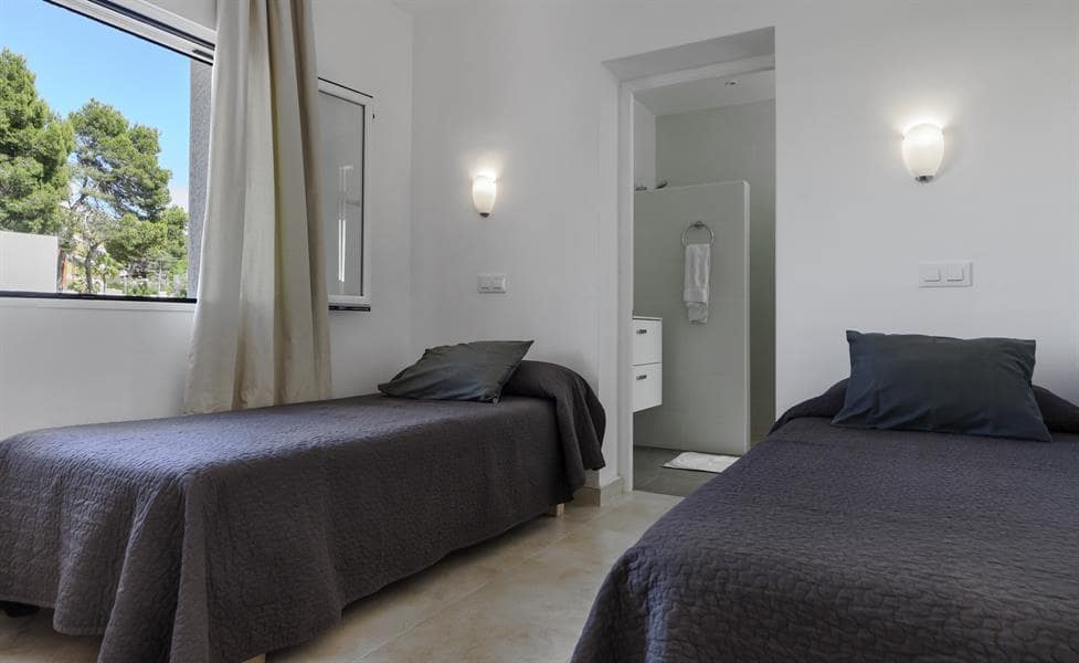 5 bedroom Villa for holiday rental in Moraira with pool garage - € 1,155 (Ref: 4881642)