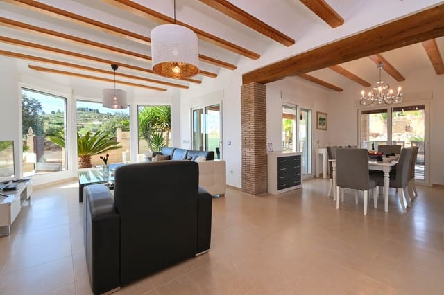 3 soverom Finca/Herregård til salgs i Benitachell / Benitatxell med svømmebasseng garasje - € 786 (Ref: 4888639)