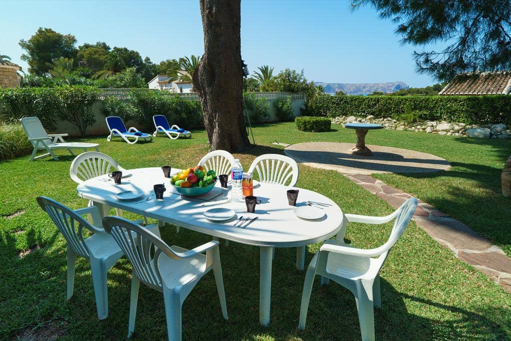 2 bedroom Villa for holiday rental in Javea / Xabia with pool garage - € 581 (Ref: 5064676)