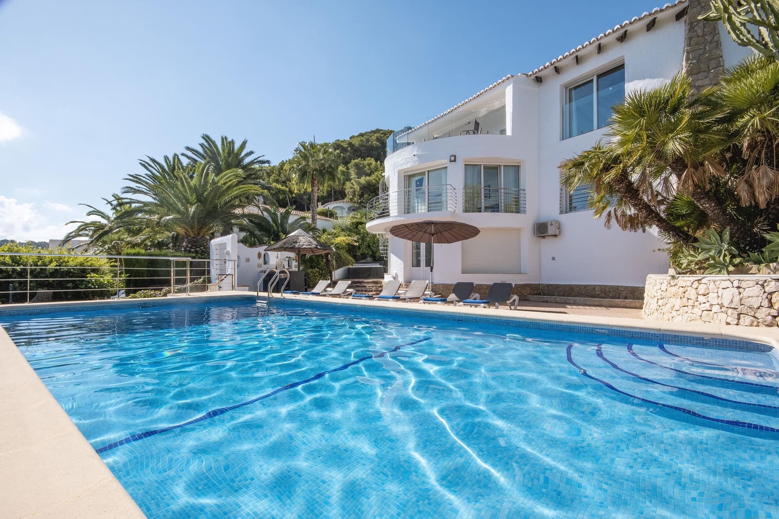 4 soverom Villa til salgs i Javea / Xabia med svømmebasseng garasje - € 1 110 (Ref: 5382552)