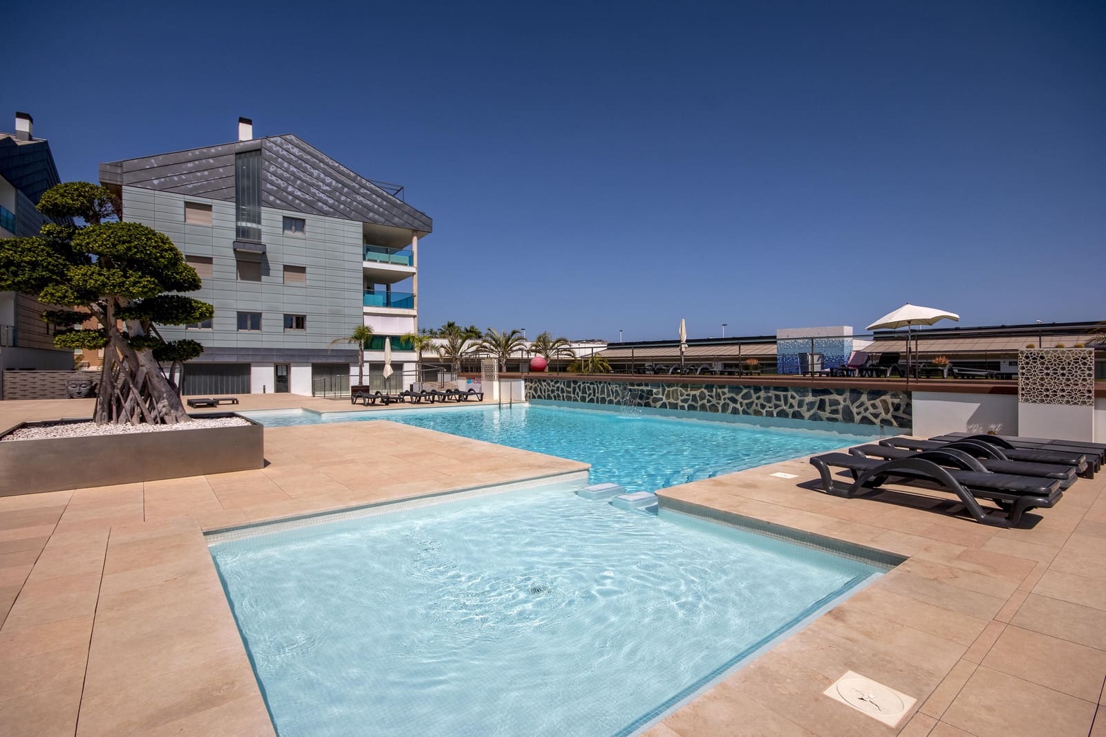 3 bedroom Apartment for holiday rental in Arenal with pool garage - € 800 (Ref: 5496149)