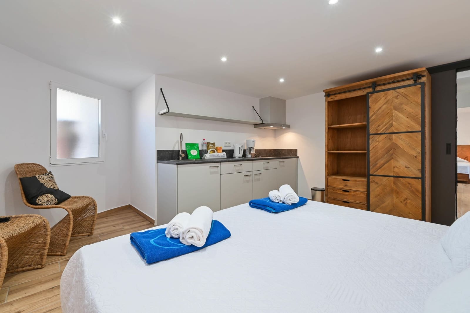 5 slaapkamer Villa voor vakantieverhuur in Benissa met zwembad garage - € 1.430 (Ref: 5531852)