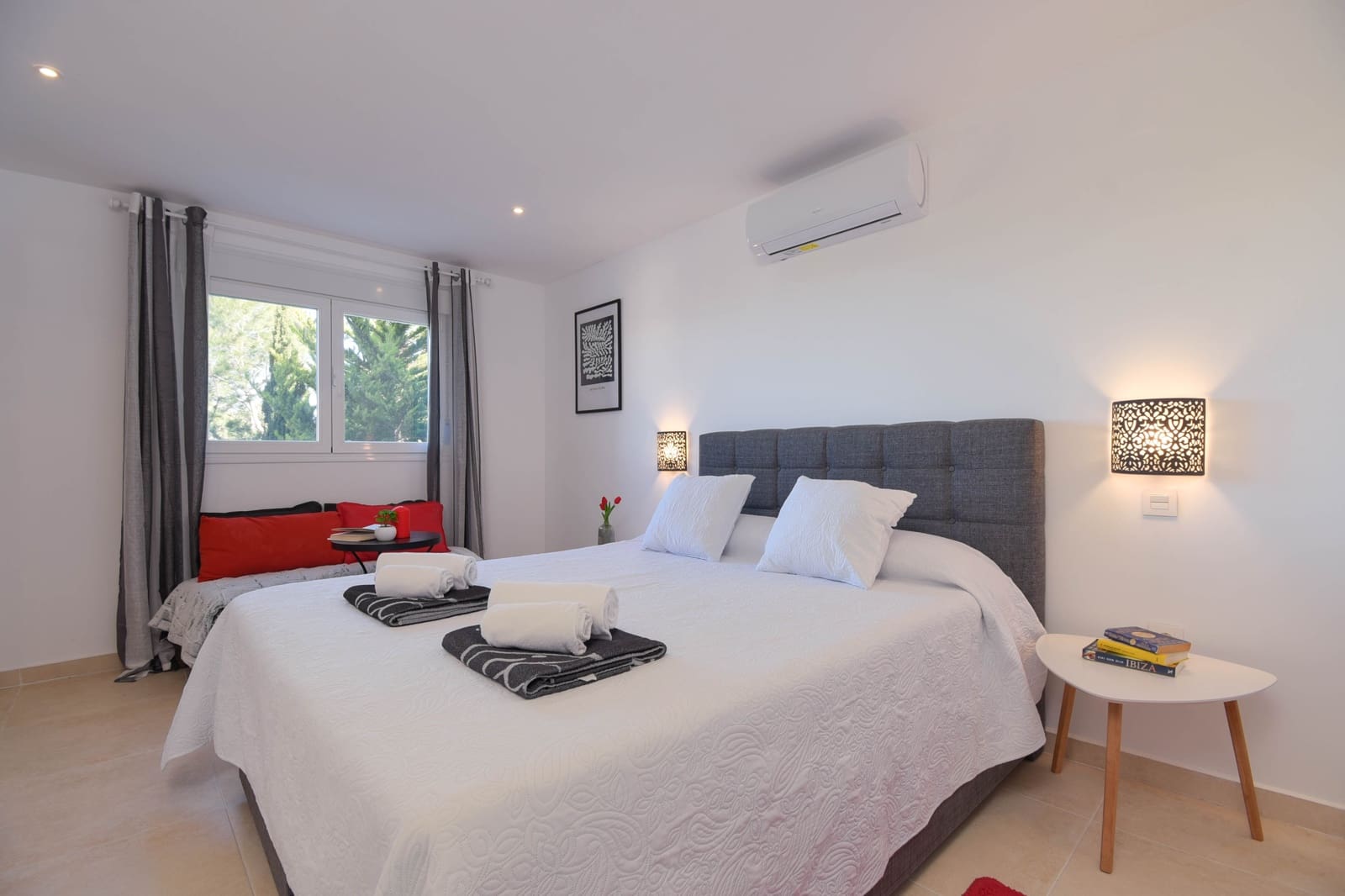 4 bedroom Villa for holiday rental in Cumbre del Sol with pool - € 1,243 (Ref: 5531853)