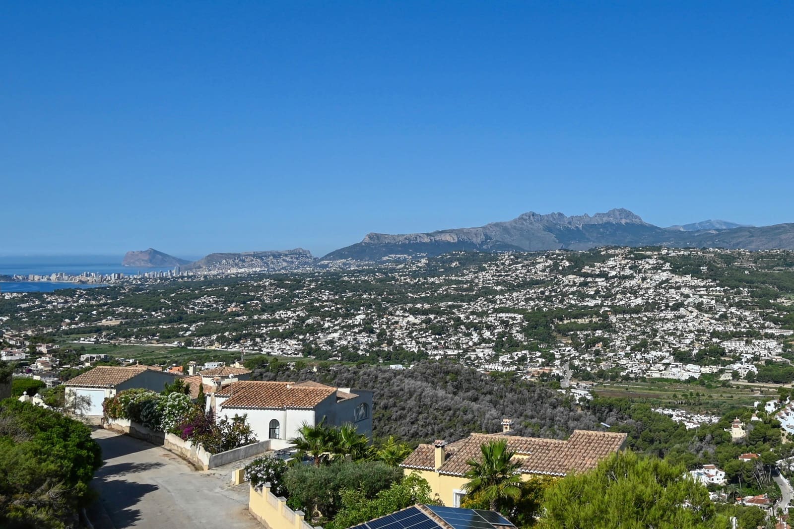 4 bedroom Villa for holiday rental in Cumbre del Sol with pool - € 1,243 (Ref: 5531853)
