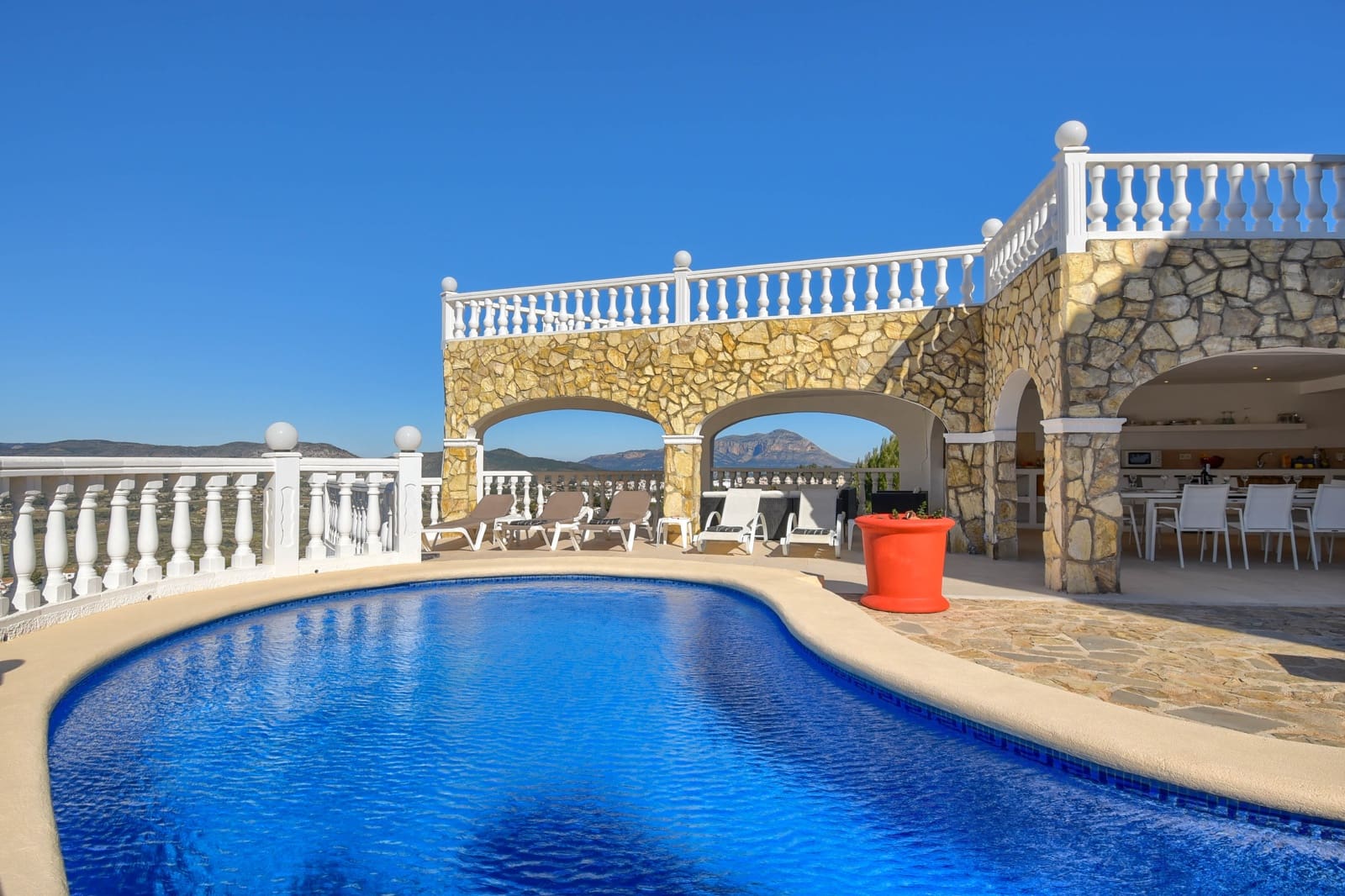 2 sovrum Villa för semesterbostäder i Cumbre del Sol med pool - 793 € (Ref: 5531855)