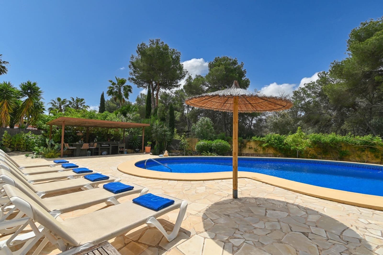 3 bedroom Villa for holiday rental in Javea / Xabia with pool garage - € 825 (Ref: 5652222)