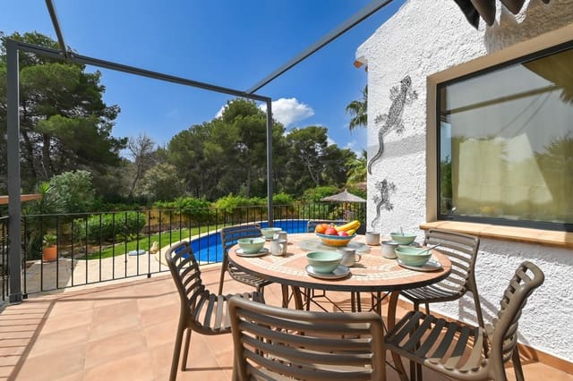 2 slaapkamer Villa voor vakantieverhuur in La Granadella  - Costa Nova, Javea / Xàbia met zwembad garage - € 699 (Ref: 5652223)