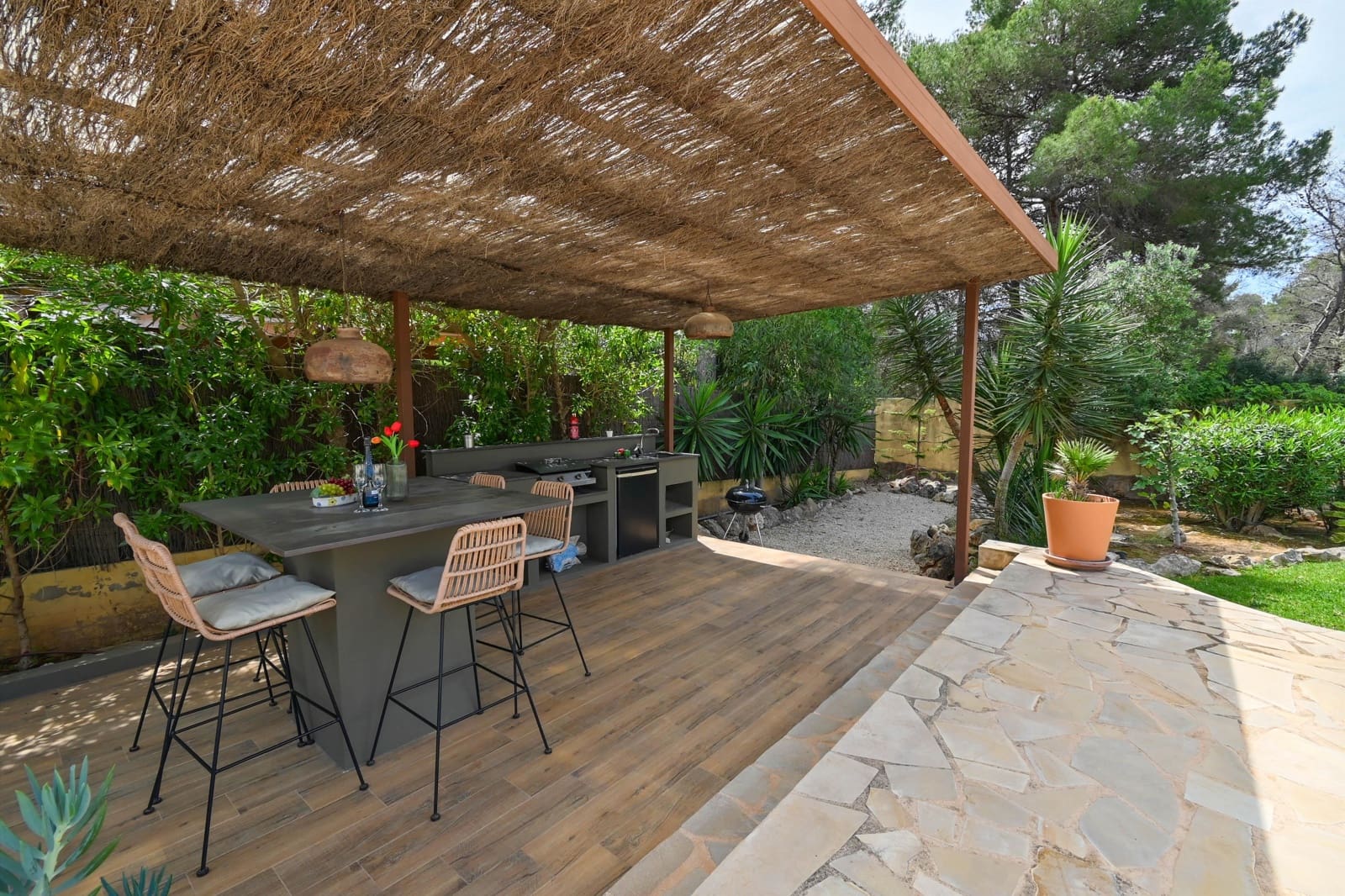 2 slaapkamer Villa voor vakantieverhuur in Javea / Xabia met zwembad garage - € 699 (Ref: 5652223)