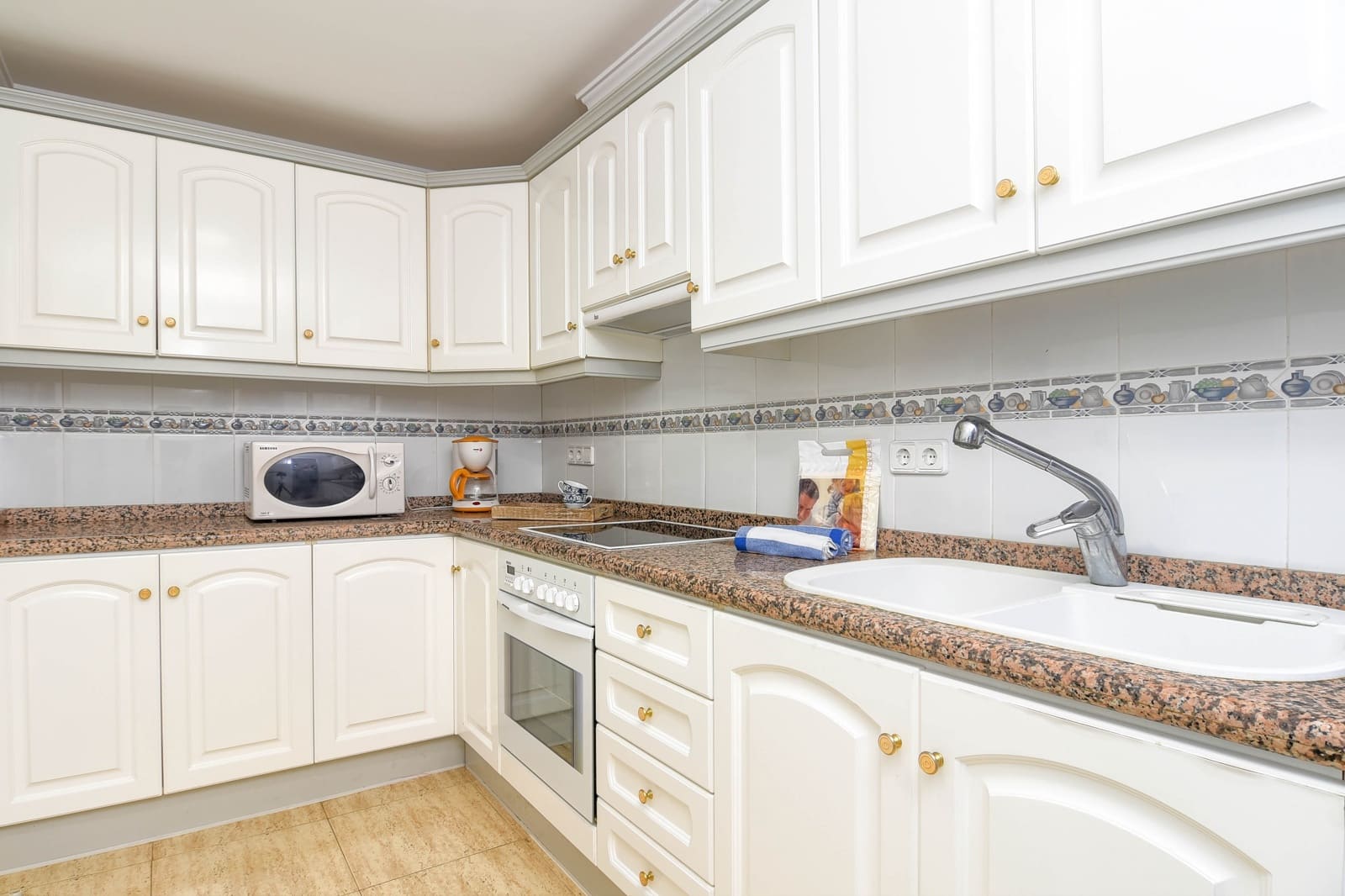 Appartement de 2 chambres de location de vacances à Moraira avec piscine garage - 758 € (Ref: 5679070)