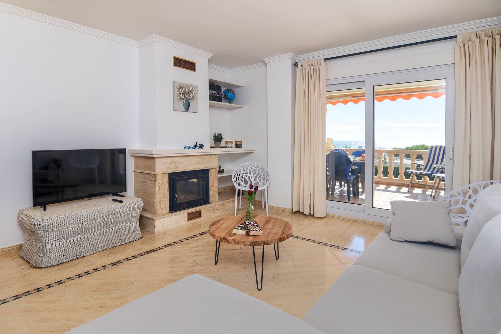 2 slaapkamer Appartement voor vakantieverhuur in Moraira met zwembad garage - € 660 (Ref: 5679072)