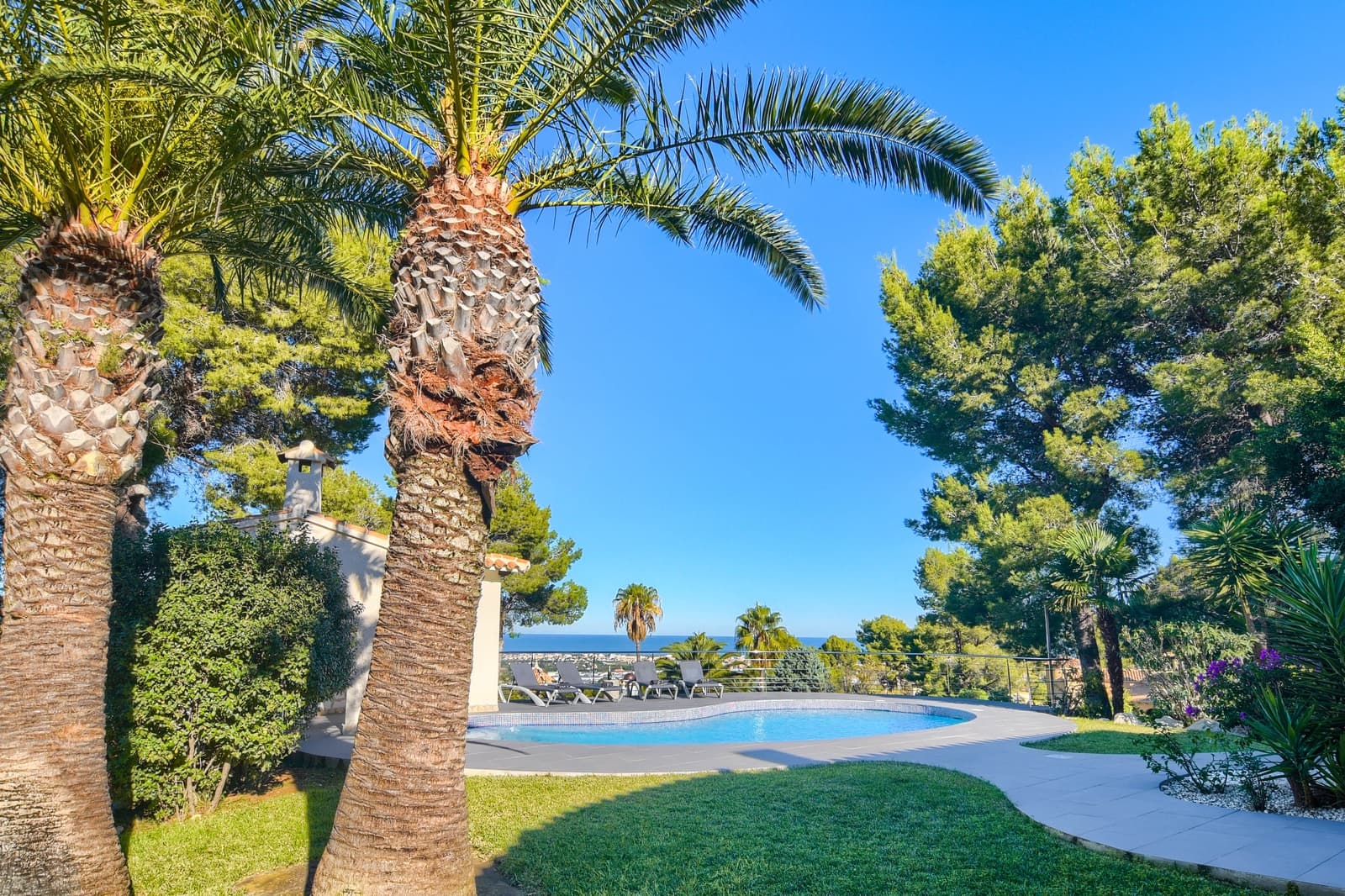 3 Zimmer Ferienvilla in Denia mit Pool Garage - 1.009 € (Ref: 5816417)