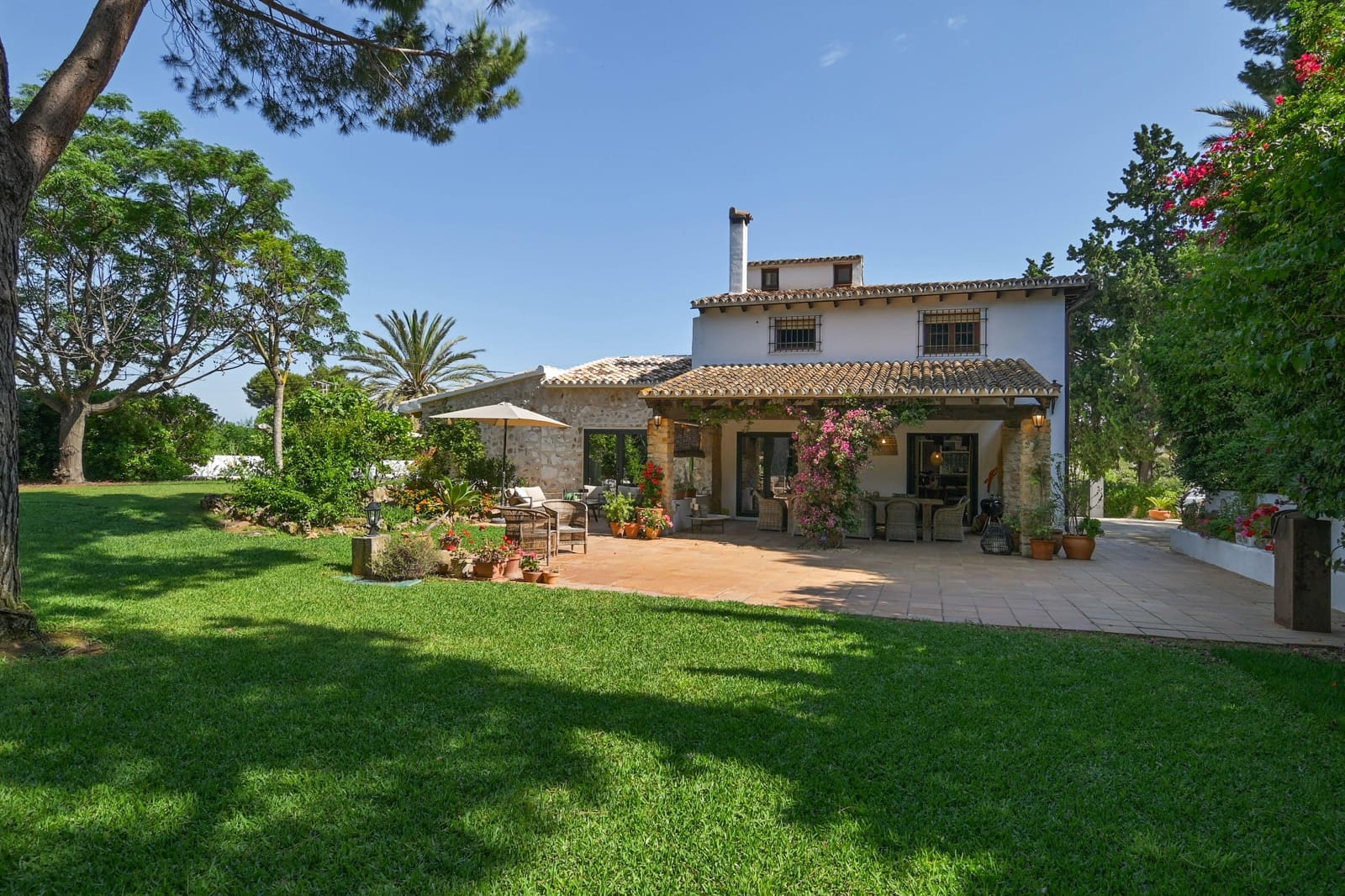 4 bedroom Villa for holiday rental in La Xara with pool garage - € 1,587 (Ref: 5933166)