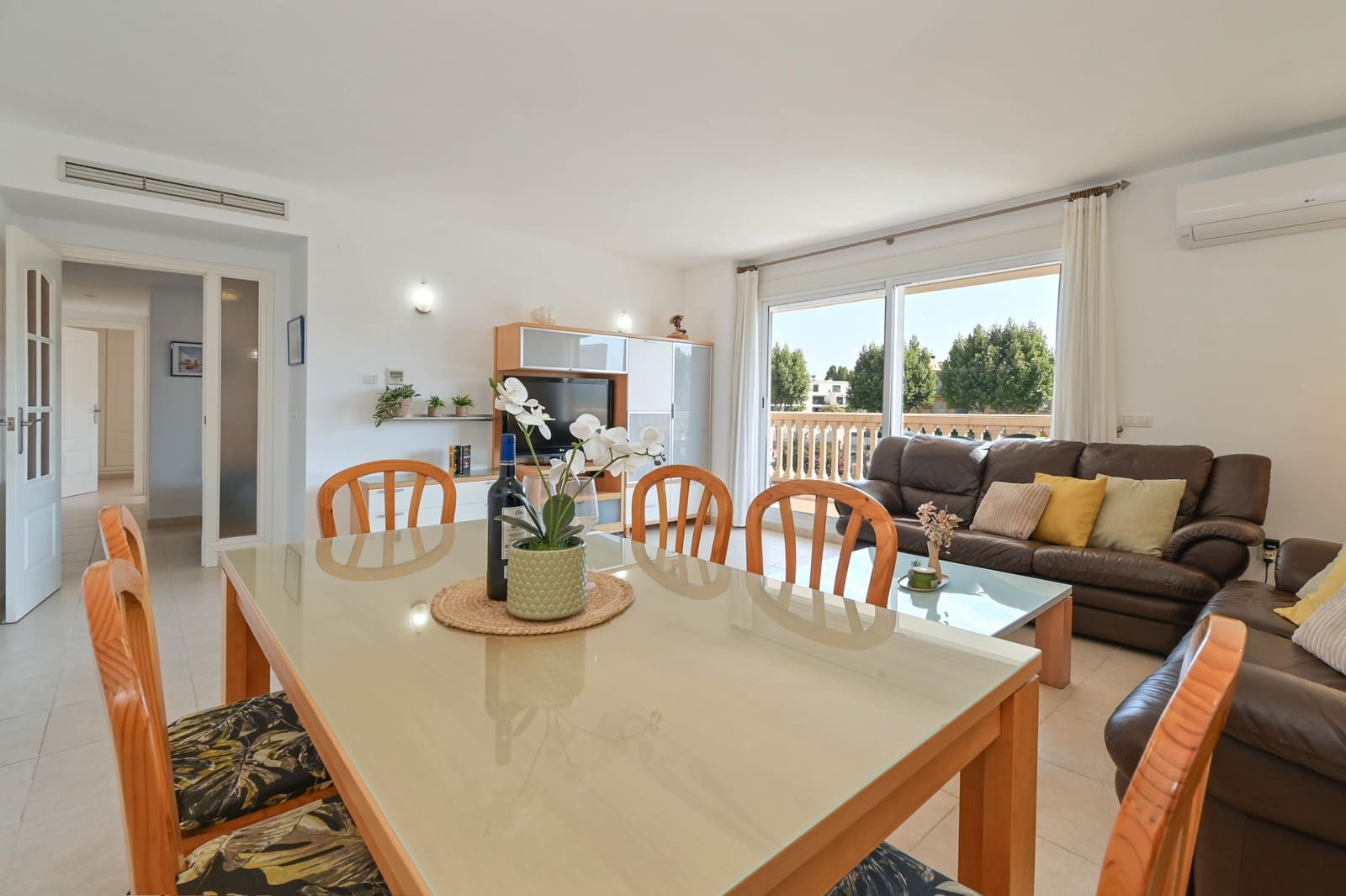 2 quarto Apartamento para arrendamento para férias em Arenal com piscina - 620 € (Ref: 6000468)