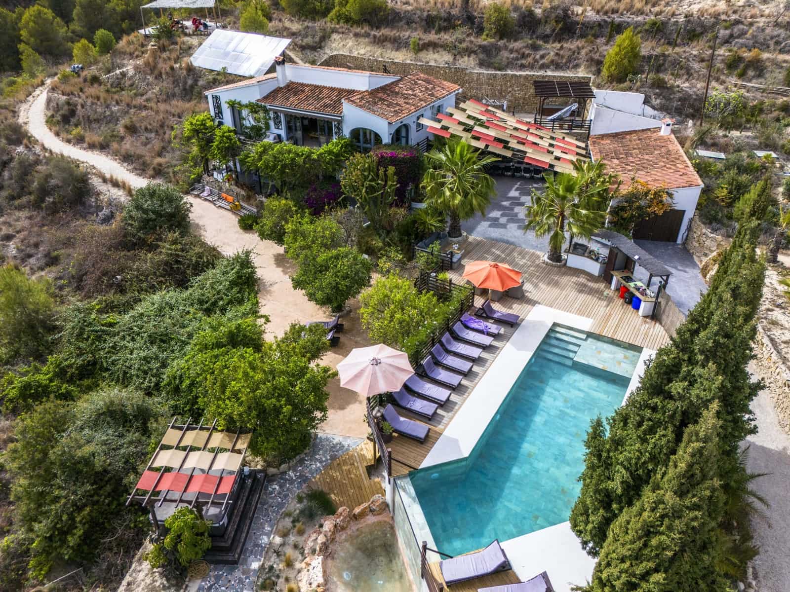 10 slaapkamer Villa voor vakantieverhuur in Benissa met zwembad garage - € 2.315 (Ref: 6043496)