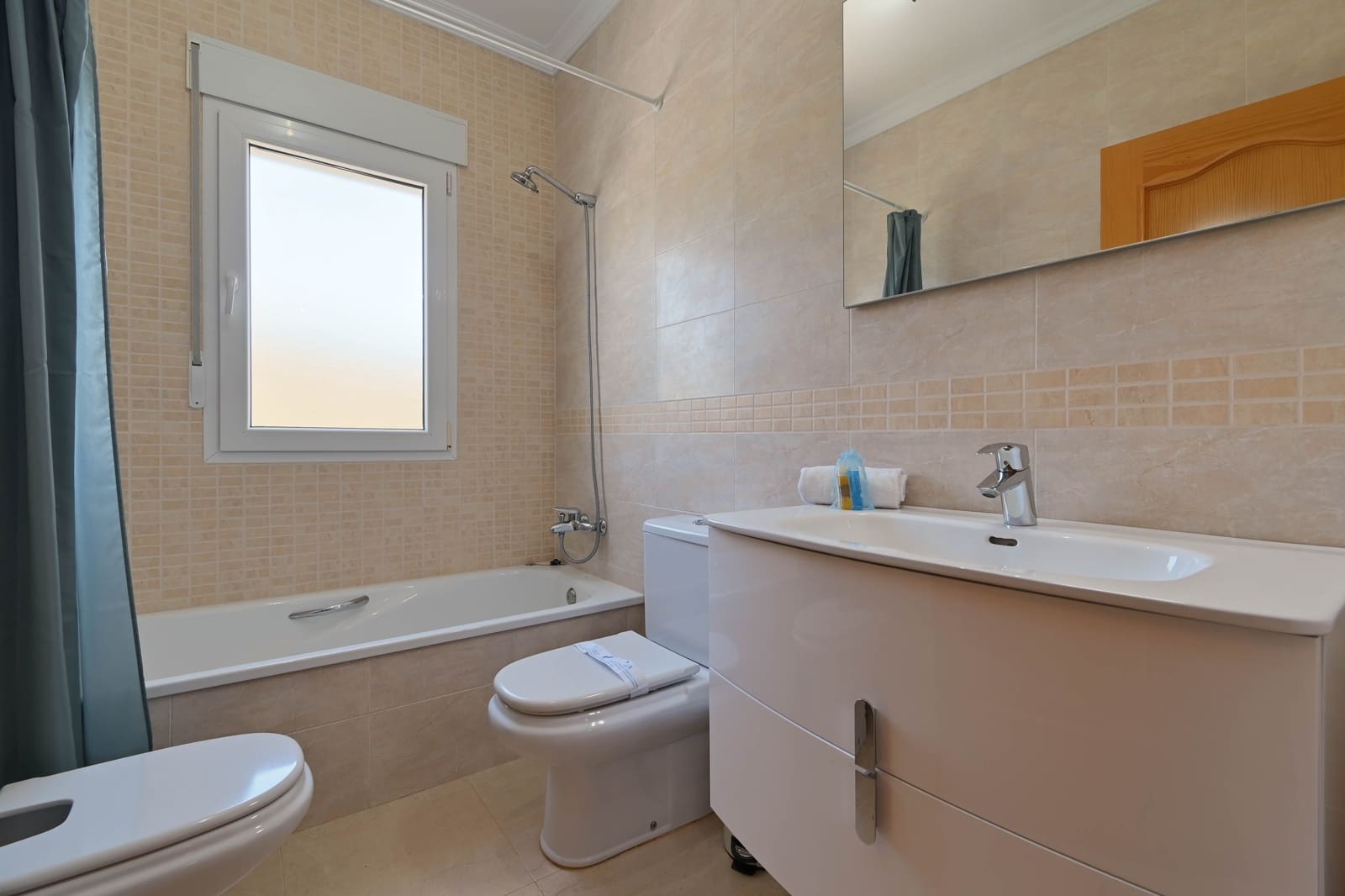 4 makuuhuone Maalaistalo lomavuokrausta paikassa Benitachell / Benitatxell mukana uima-altaan 
autotalli - 948 € (Ref: 6043497)