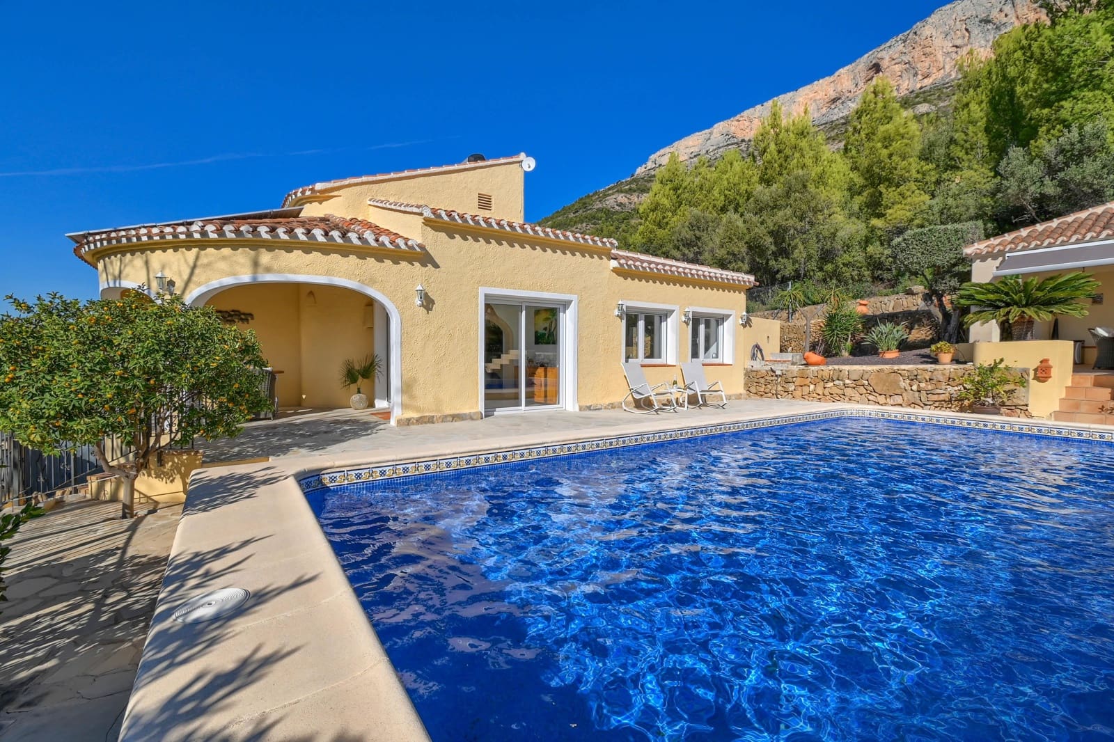 2 Zimmer Ferienvilla in Javea / Xabia mit Pool Garage - 841 € (Ref: 6205862)