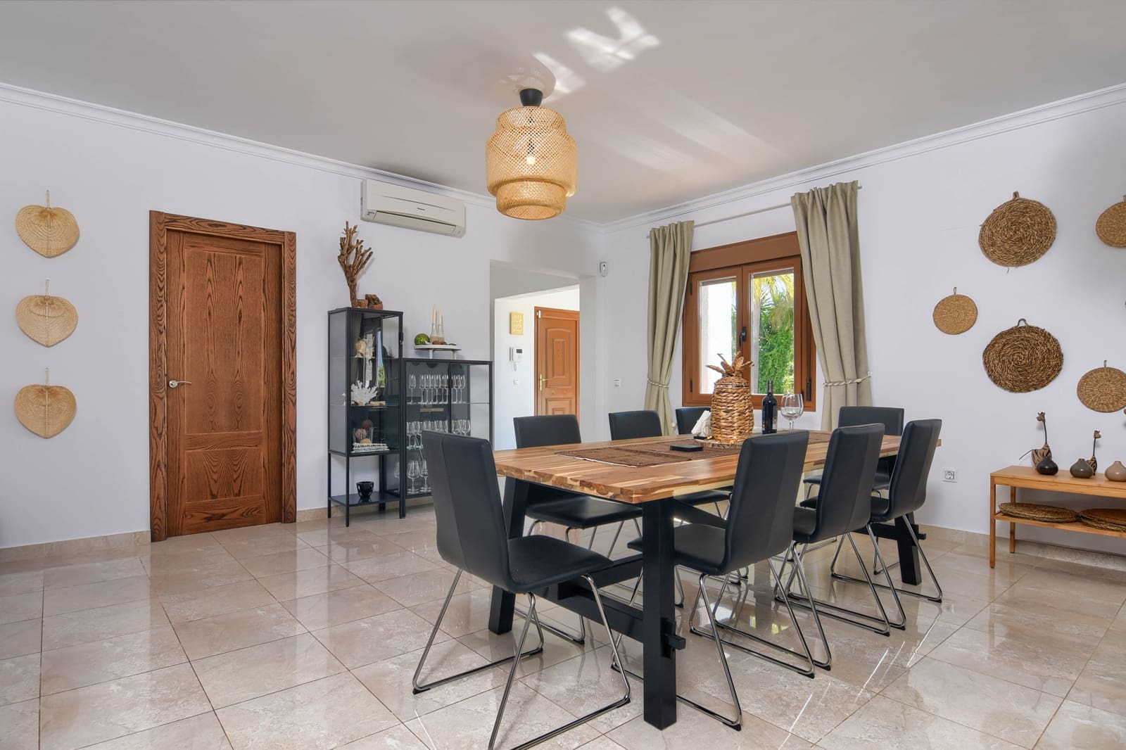 4 bedroom Villa for holiday rental in Javea / Xabia with pool garage - € 1,124 (Ref: 6209974)