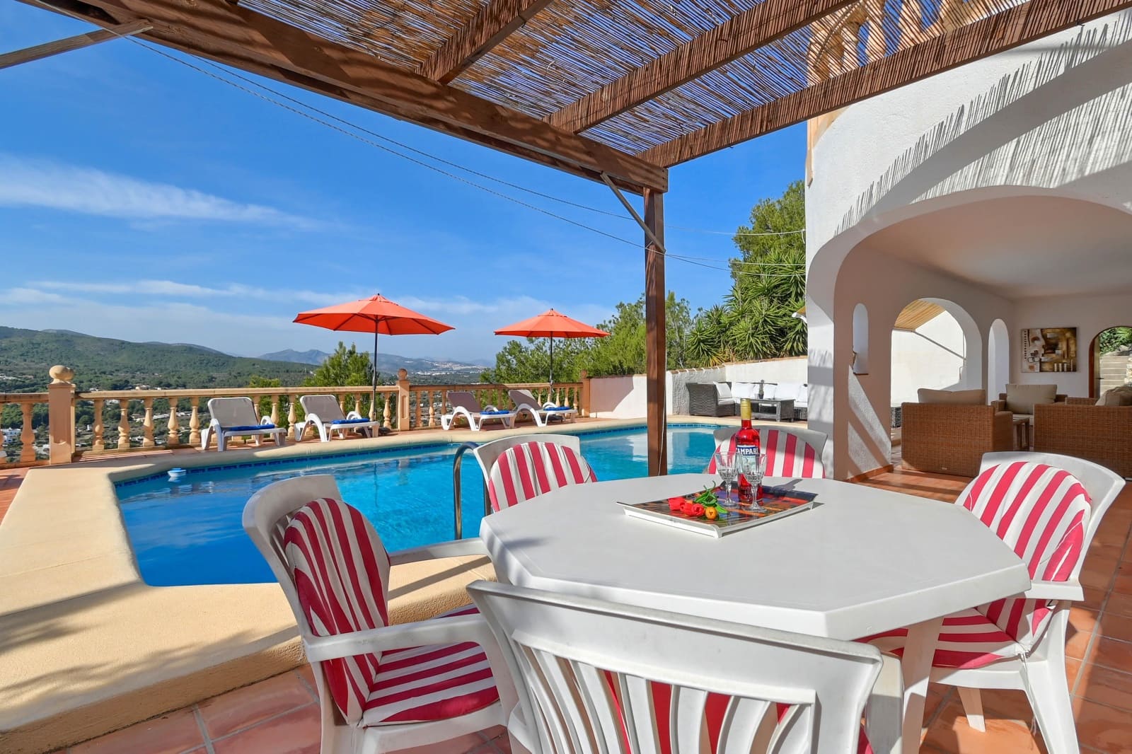3 bedroom Villa for holiday rental in Javea / Xabia with pool garage - € 1,166 (Ref: 6466758)