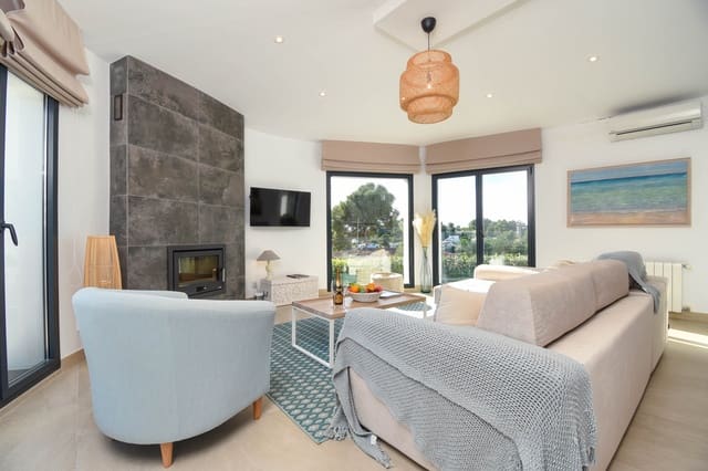 3 slaapkamer Villa voor vakantieverhuur in Benissa met zwembad garage - € 917 (Ref: 6560123)